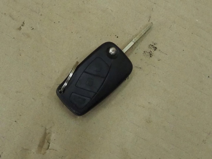 FIAT GRANDE PUNTO CONTACTEUR D'ALLUMAGE 51813197