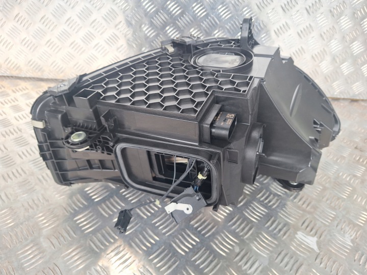 MERCEDES C W206 PHARE GAUCHE AVANT COMPLET LED PERFORMANCE NEUF