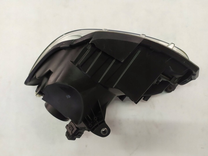 PHARE DROIT AVANT VOLKSWAGEN UP LIFT 1S1941016N