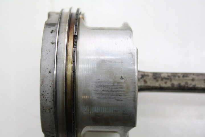 PISTON BIELLE ENSEMBLE ALFA ROMEO 156 GT GTV 2,0 16V JTS 60673761