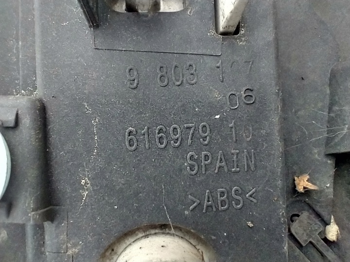 MINI COUNTRYMAN R60 AVEC CLIGNOTANT GAUCHE CHÂSSIS CALANDRE 9803127