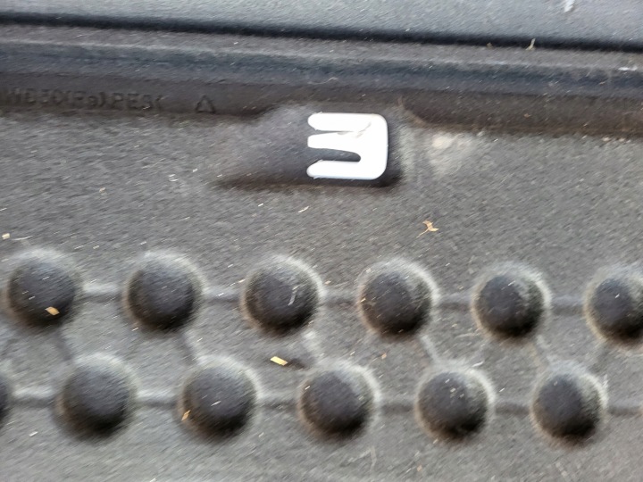 ÉTAGÈRE ARRIÈRE COUVERCLES DE COFFRE SKODA OCTAVIA II 1Z5867769