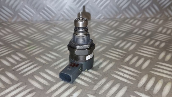 BMW E60 2.0 3.0 D SOUPAPE RÉGULATEUR CAPTEUR PRESSION CARBURANTS 0281002494 21R