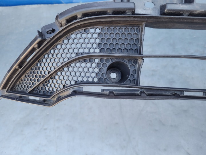 MITSUBISHI ECLIPSE CROSS LIFT 2021- 21- GRILLE PARE-CHOCS AVANT 6402A587
