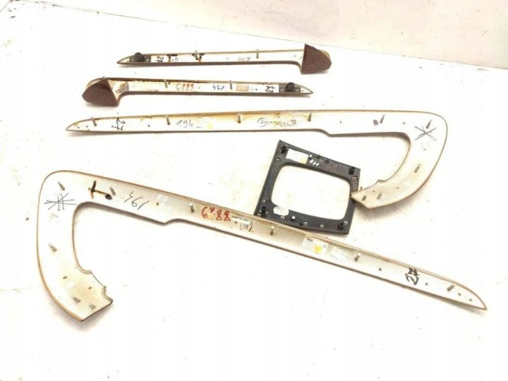 MOULURE DÉCORATIVE COCKPIT AUDI A3 SPORTBACK (8PA) 8P3867410B 1.98L GASOLINE