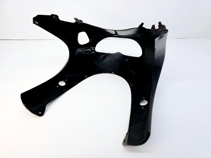 APRILIA RS 125 CASQUETTE CALOTTE DÉFLECTEUR D'AIR PROTECTION CHÂSSIS AVANT