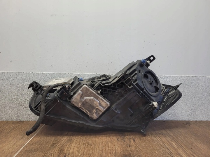 JAGUAR XE GX73-13W029-DE PHARE DROIT AVANT AVANT XÉNON