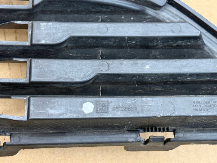 OPEL KARL GRILLE CALANDRE ADMISSION GRILLE PARE-CHOCS AVANT AVANT 95238831