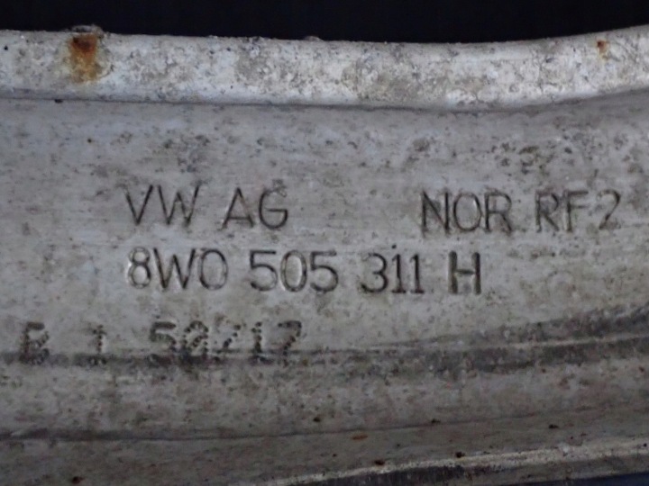 ROTULE DE DIRECTION MOYEU BRAS DE SUSPENSION AMORTISSEUR GAUCHE ARRIÈRE AUDI A4 B9 2.0 8W0505459F