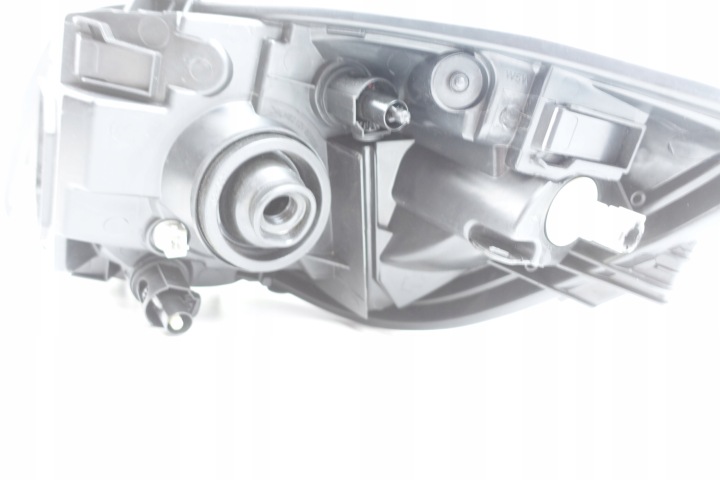 PROJECTEUR YARIS 06- GAUCHE H4 EL-MAN