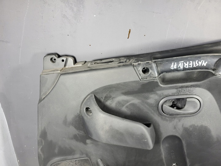 COLLECTEUR GARNITURE PORTES DROIT RENAULT MASTER III IV 809001997R