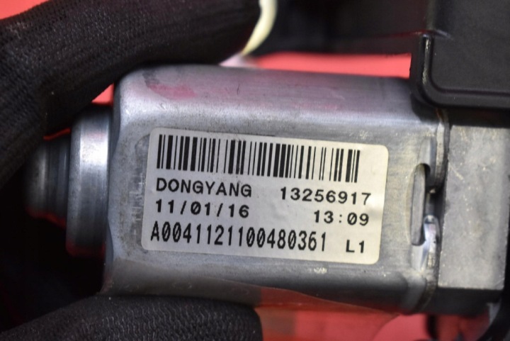 PETIT MOTEUR ESSUIE-GLACES ARRIÈRE 13256917 OPEL ASTRA 4 IV J 5D HAYON 09-12