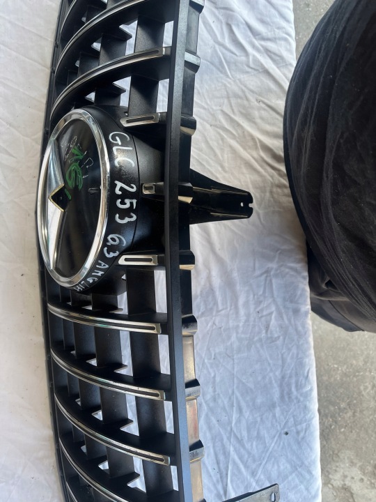 GRILLE CALANDRE CHROME MERCEDES W253 6,3 AMG