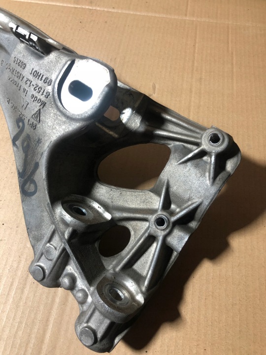 POUTRE SUSPENSIONS CHÂSSIS ARRIÈRE PORSCHE 991 TURBO AVEC