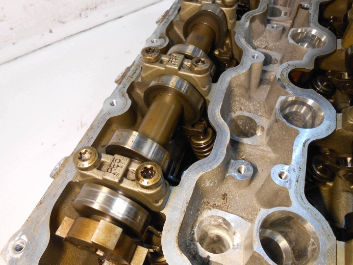 BMW F01 CULASSE MOTEUR GAUCHE ARBRES DISTRIBUTION ENSEMBLE 7573940