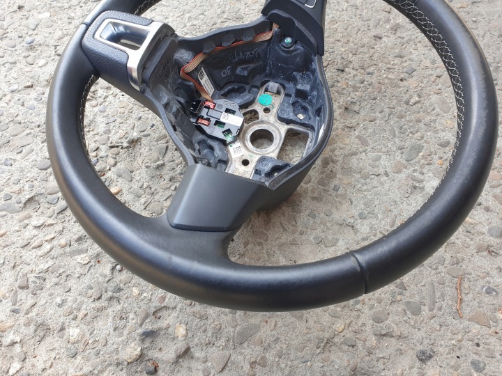 VOLANT CUIR VW POLO 5 V 6R 2009- 6R0419091F
