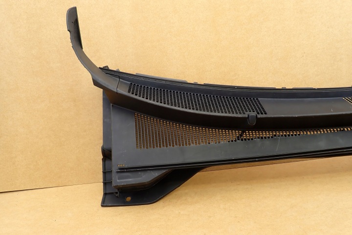 KIA SPORTAGE IV 18- DOUBLURE DE PASSAGE DE ROUE MOULURE PARE-BRISE 86158-F1000 OE