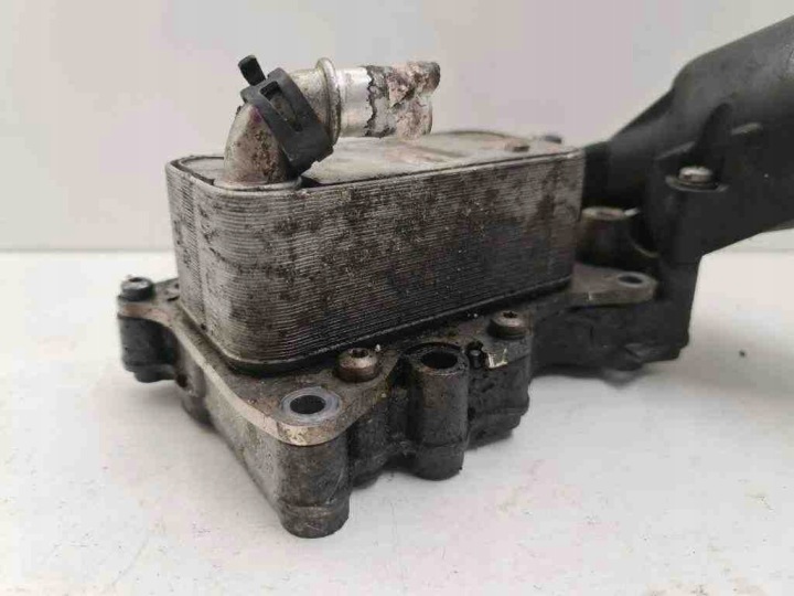 FIXATION FILTRE HUILES MERCEDES-BENZ E (W212) A6511801165 2.0L 2015