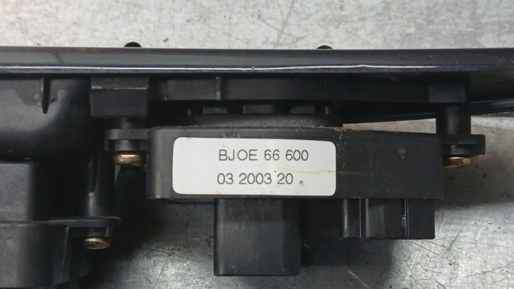 COMMUTATEUR VITRE GAUCHE AVANT MAZDA 3 I BK 2.0B 03-09R 03123000BP4L66350