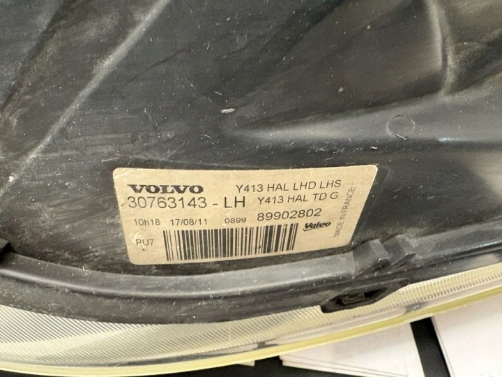 VOLVO XC60 PHARE AVANT CÔTÉ GAUCHE 30763143 08 13