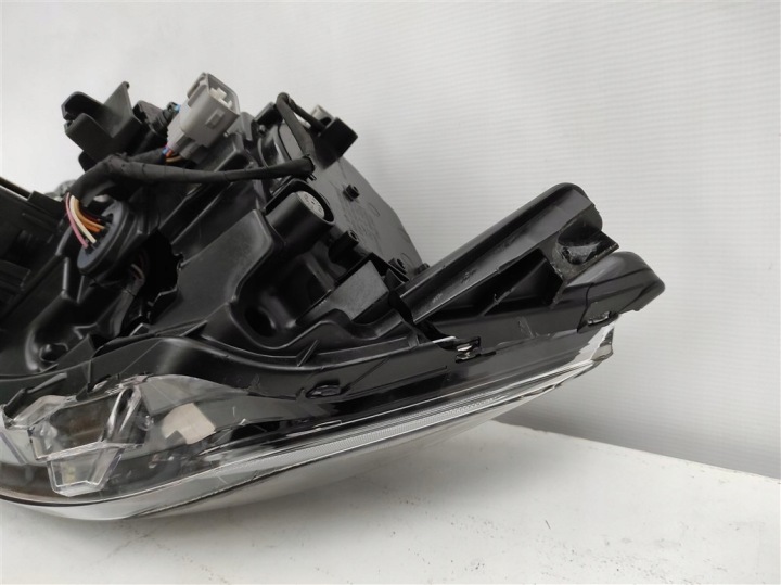 PHARE DROITE AVANT MITSUBISHI OUTLANDER 3 LIFT LED