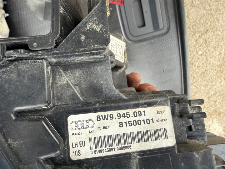 FEUX ARRIÈRE LED AUDI A4 B9 AVANT