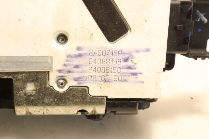 SERRURE GAUCHE AVANT PORTES CITROEN C4 PICASSO I 24087158