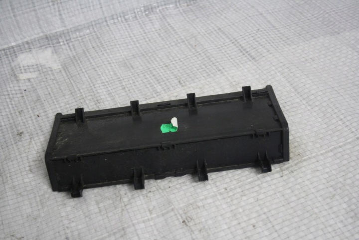 AUDI A4 B6 BOUCHON CONSOLES TUNNELS 8E0863263