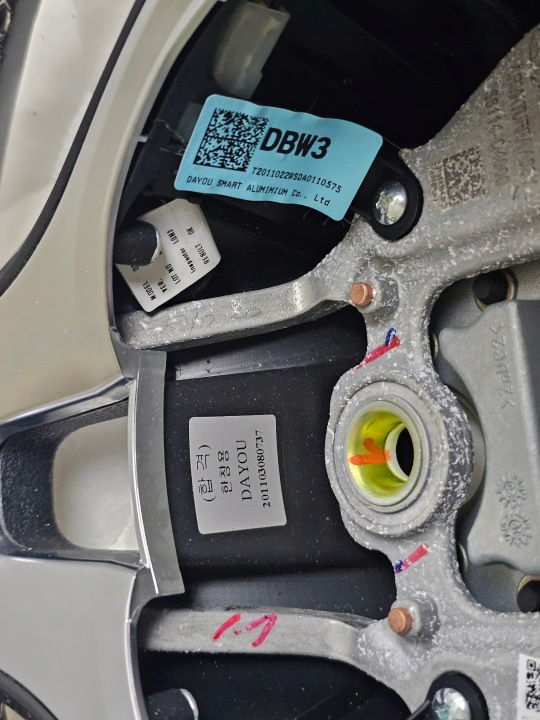 VOLANT CUIR MULTIFONCTION KIA NIRO 56114-Q4000