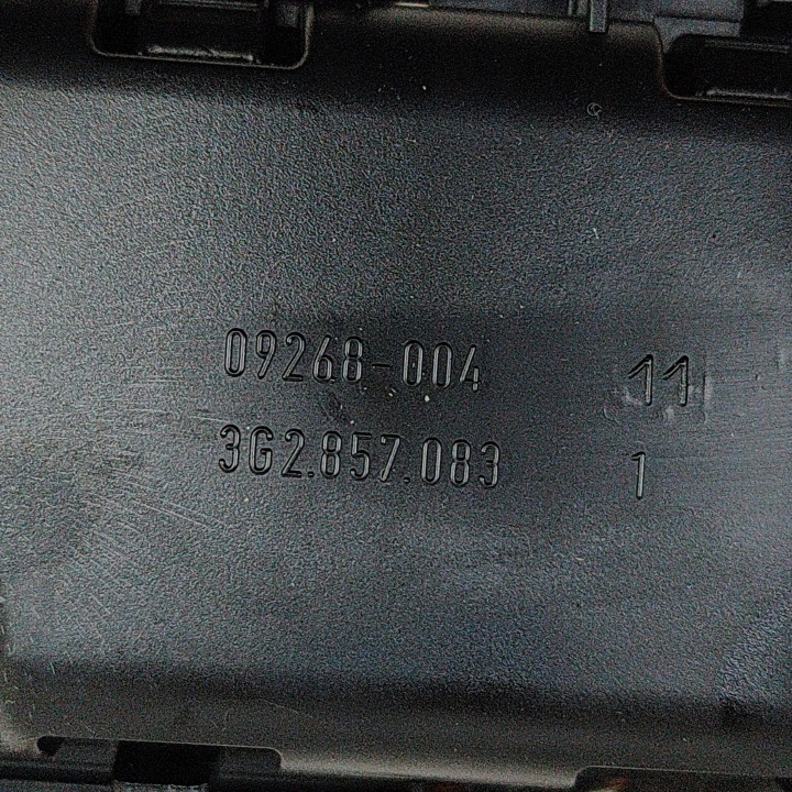VOLKSWAGEN PASSAT B8 2017 CHÂSSIS BOÎTE À GANTS TABLEAU DE BORD INSTRUMENTATION