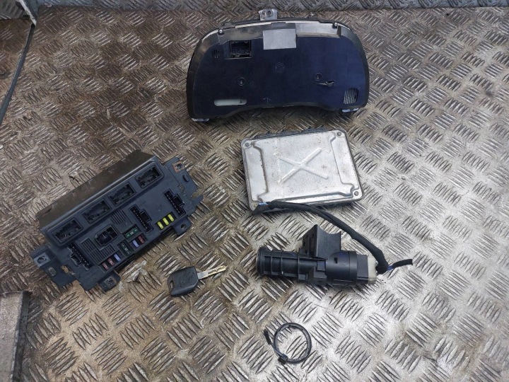 KIT DE DÉMARRAGE FIAT PANDA II 1.2 8V 51793116 IAW4AFS2 61027500 51783782
