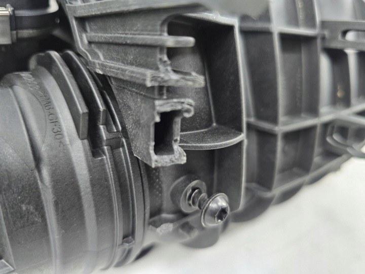 COLLECTEUR ADMISSION AUDI Q3 83A 05E129709H 1.5TFSI ÉCHANGEUR AIR-AIR ENSEMBLE