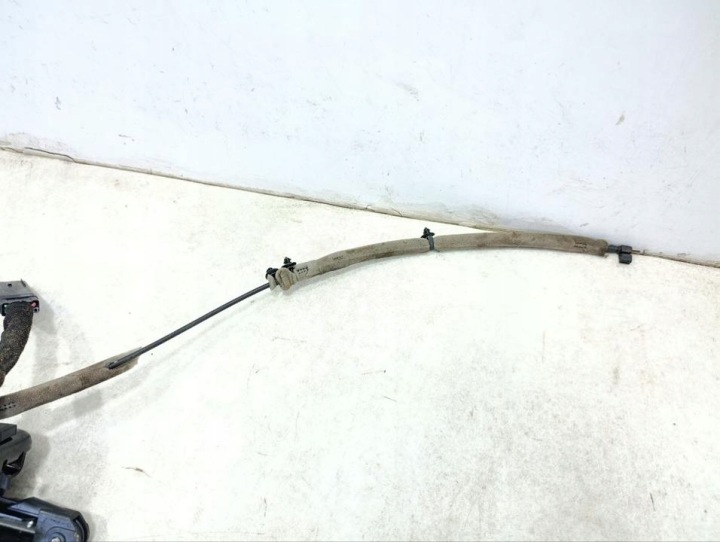 PETIT MOTEUR FERMETURE PORTES CHRYSLER PACIFICA 2021 AVEC ARRIÈRE AVEC GAUCHE 68368919AF