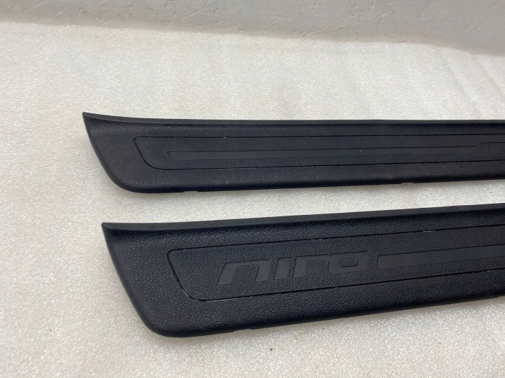 KIA NIRO 2022 ENSEMBLE KIT MOULURES SEUILS (WEWNETRZNYCH)