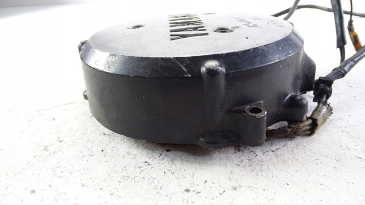 N394 YAMAHA XS 750 77- COUVERCLES COUVERCLE PROTECTION MOTEUR ALTERNATEUR PRADNICA