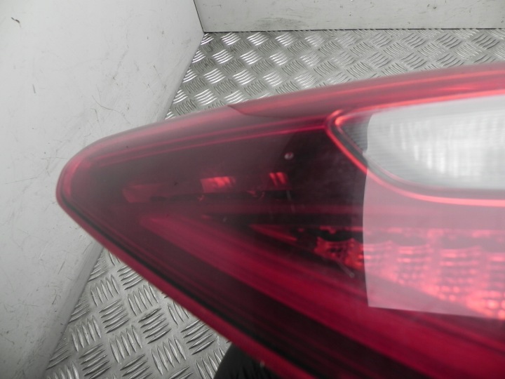 FEUX ARRIÈRE ALFA ROMEO STELVIO 2020 AVEC DROITE 20795999