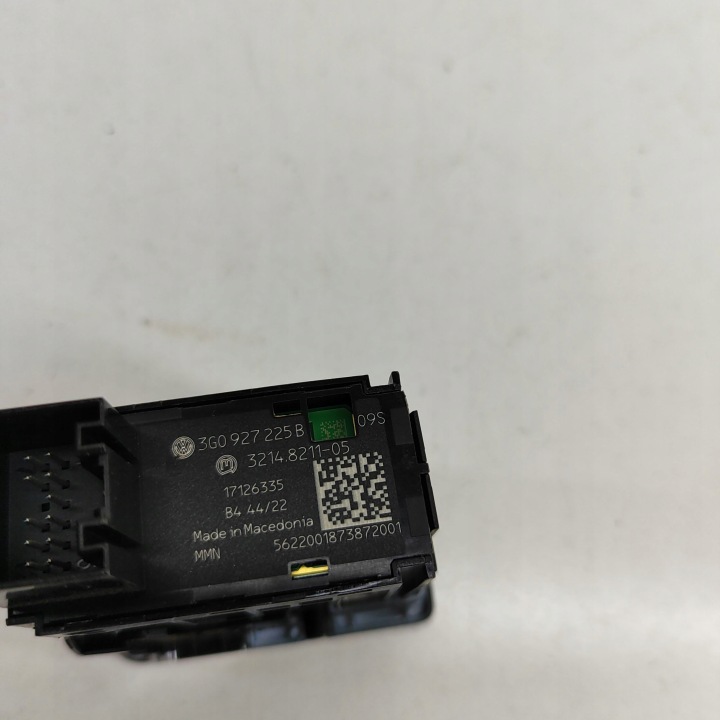 VOLKSWAGEN ARTEON 2023 BOUTON COMMUTATEUR FREINS MANUEL