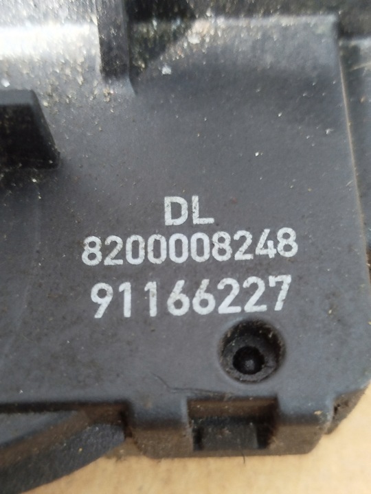 SERRURE DE PORTE DROIT AVANT OPEL VIVARO A 8200008248 3 GOUPILLE