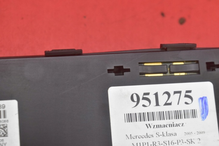 AMPLIFICATEUR ANTENNES A2218208189 MERCEDES S-KLASA W221 05-09