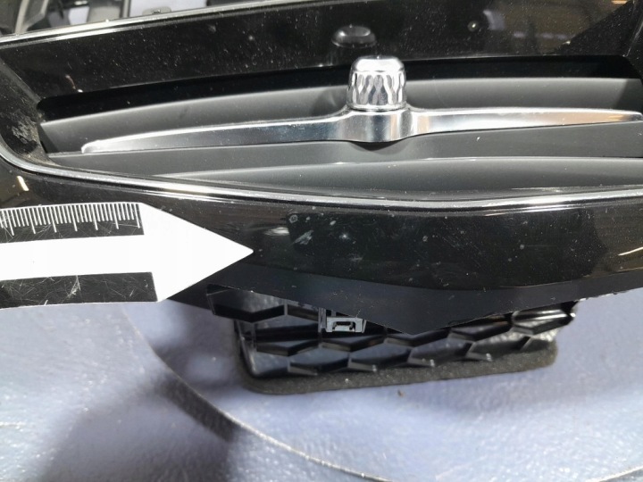 VOLVO XC60 II LIFT GRILLES CONDUIT D'AIR CHÂSSIS RADIO 31417738