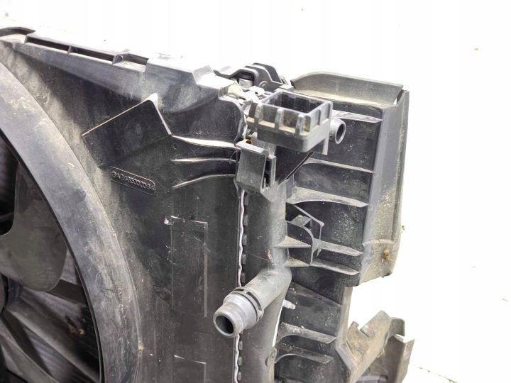 MERCEDES-BENZ B W246 W242 2013 RADIATEUR ENSEMBLE