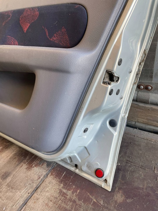 RENAULT THALIA PORTES DROIT AVANT COMPLET MV632
