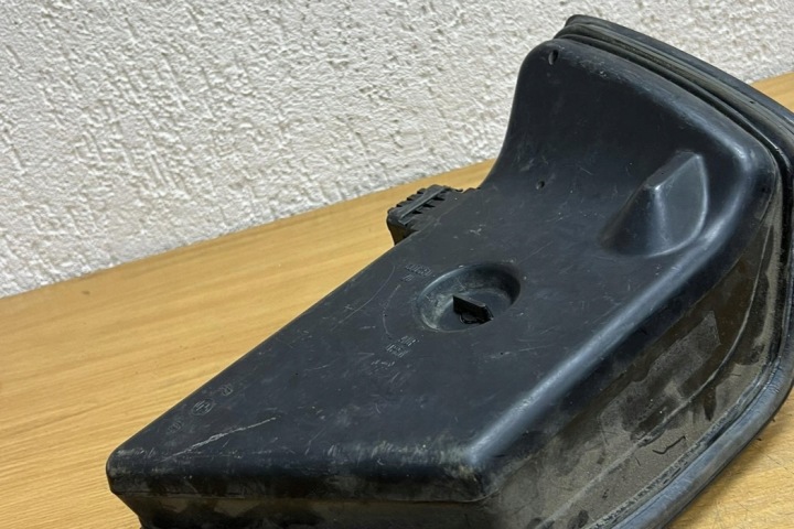 PHARE DROITE ARRIÈRE MERCEDES-BENZ E (W124) 0115455028 DIESEL 1994