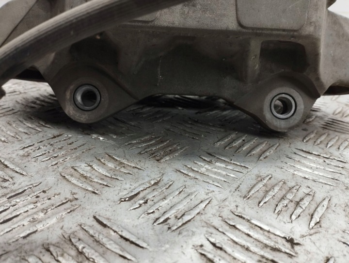 AUDI Q5 SQ5 2020 ÉTRIER DE FREIN DE FREIN AVANT 80A615106AB