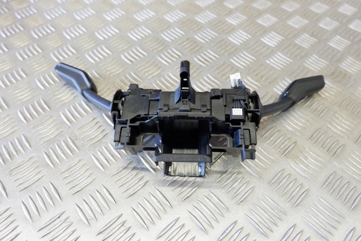 MANETTES VW TIGUAN (AD1) 5Q0953502AJ 2.0L DIESEL 110KW 2017