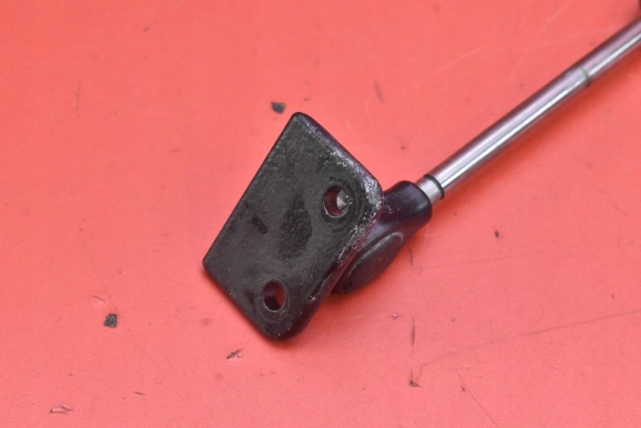 OGRANICZ PORTES DROIT AVANT A2217200016 MERCEDES S-KLASA W221 05-09