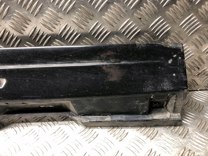 MOULURE SEUIL SEUIL GAUCHE VW PASSAT CC AVANT RESTYLAGE