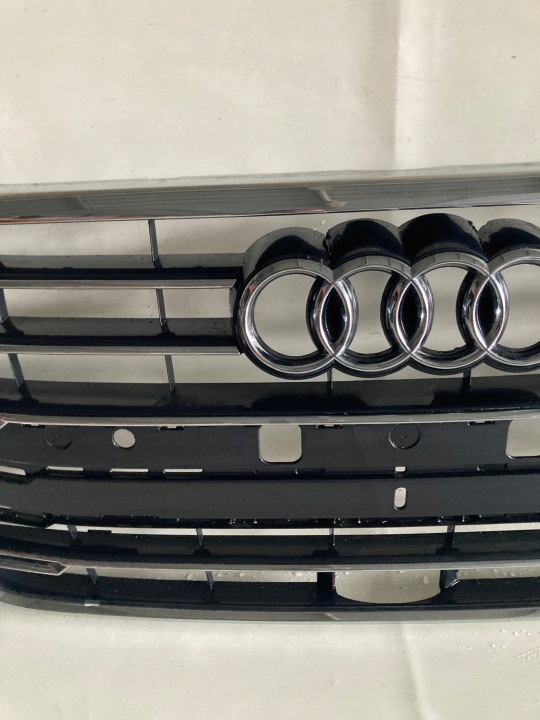 CALANDRE GRILLE PARE-CHOCS AUDI A8 D5 4N0 4N0853651K