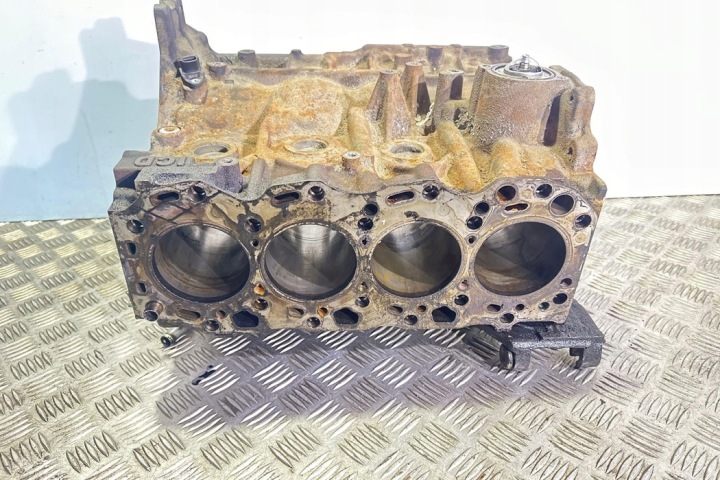 BLOC MOTEUR TOYOTA PREVIA (_R3_) 0121550 2.0L DIESEL 2002