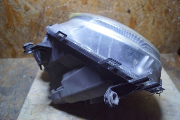 MINI COOPER R56 PHARE GAUCHE AVANT UK (C2332)